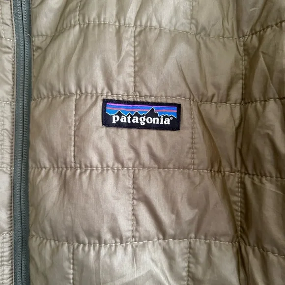 Patagonia Men's Sage Green Nano Puffer Jacket - Picture 3 of 7